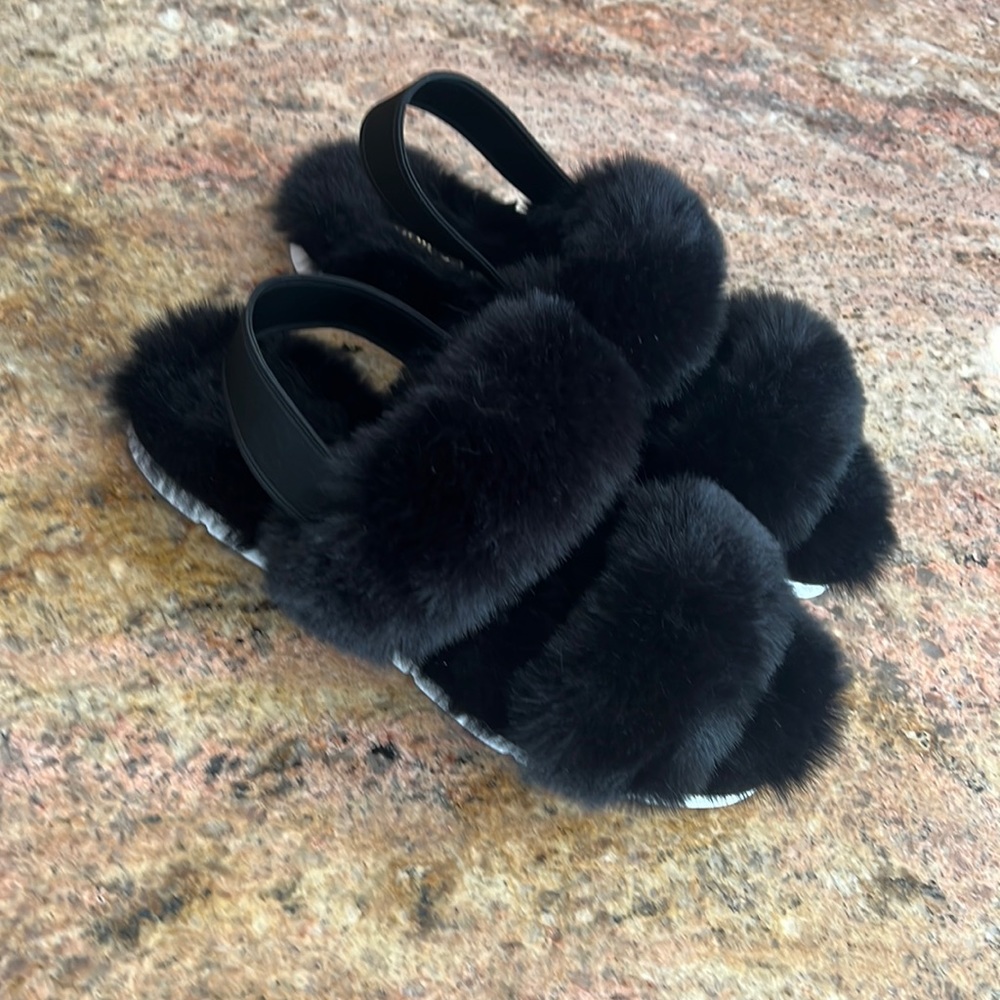 Black Dolce Vita Faux Fur Slippers
